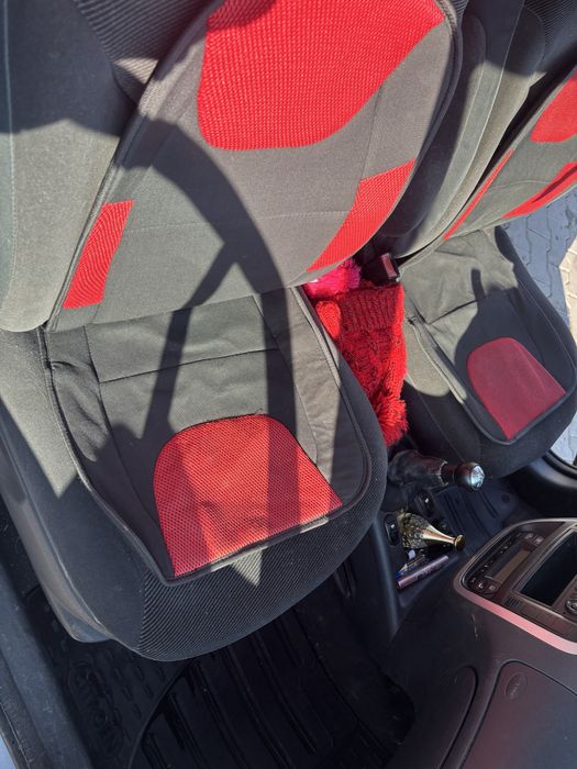 Vand URGENT masina Citroen C3, km putini, reali