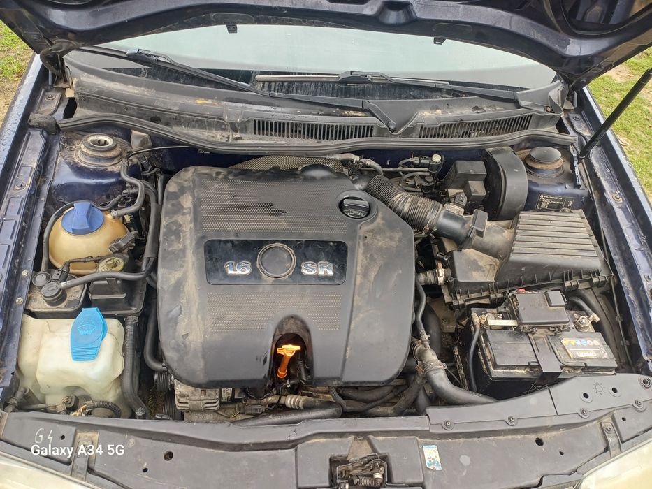 Vănd vw bora 1.6 8v benzina 5000 lei negociabil