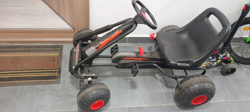 Bicicleta si Masinuta cu pedale