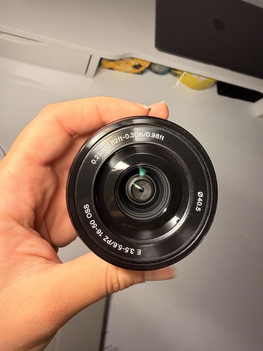 Obiectiv Sony E 16-50mm PZ OSS 3.5-5.6 – kit-lens, stare foarte bună