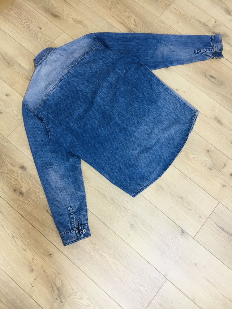 Джинсовая фирменная куртка BERSHKA фирменные джинсы Paul & Shark