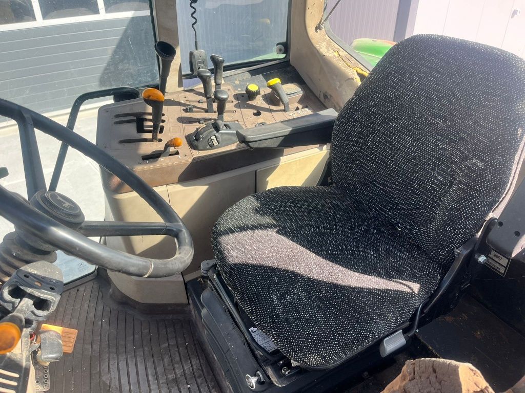 tractor  John deere 6420, 120 Cp , 2005
