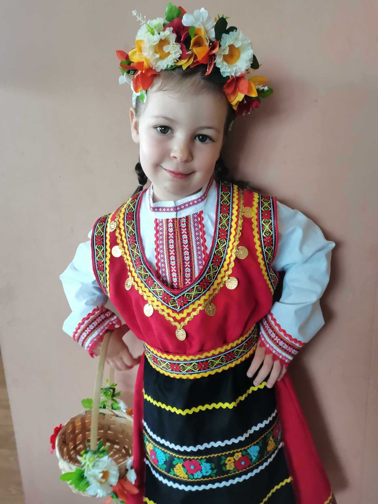 Направи щастливи своите деца и внуци! Избери детска носия още сега!