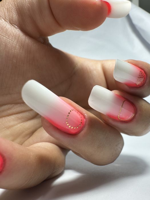 Unghii cu gel manichiura