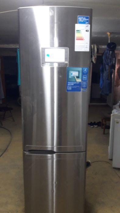 Продам холодильники