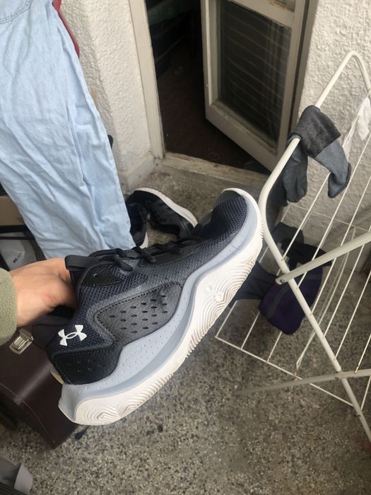 under armour обувки 40