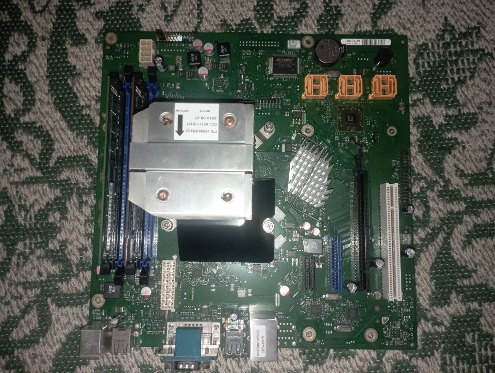 Placa de baza cu procesor AMD fx-4100