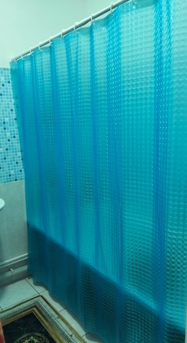 Продам 3D штор для ванной вместе с карнизом и крючками