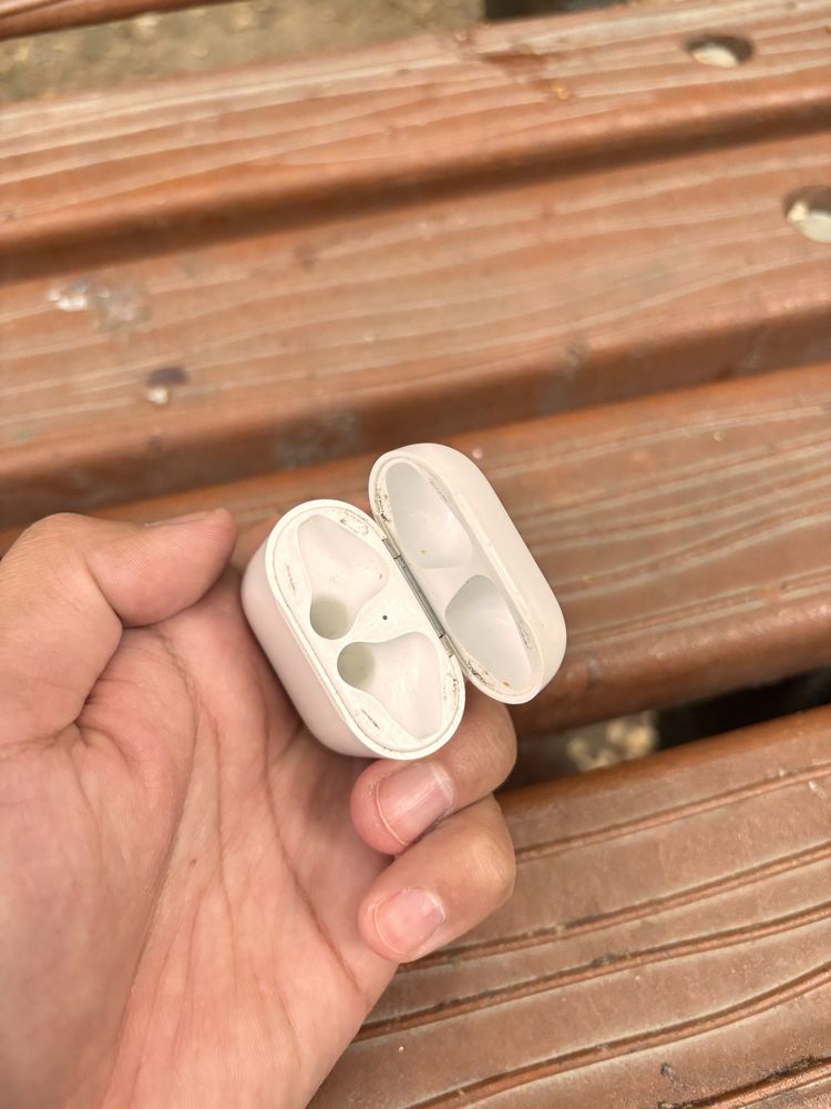 Apple AirPods 2 кейс