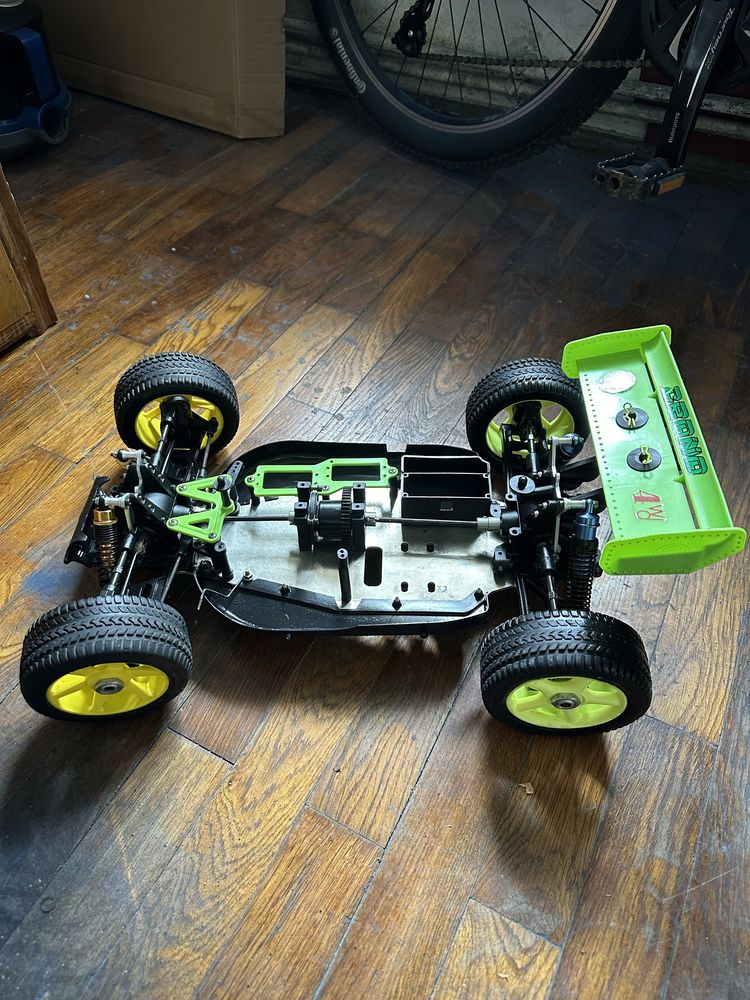 Automodel buggy roller 1/8