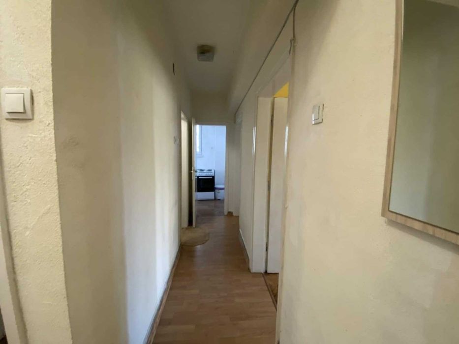 Дава се под наем Тристаен апартамент в Варна, Левски - 110 кв.м за 459 € - Снимка #9