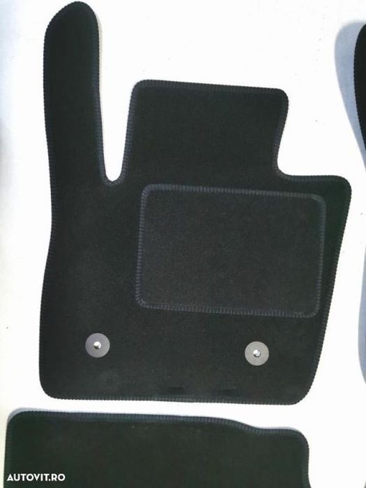 Covorase mocheta Ford Modeo MK 5 Covorase mocheta Mondeo MK 5
