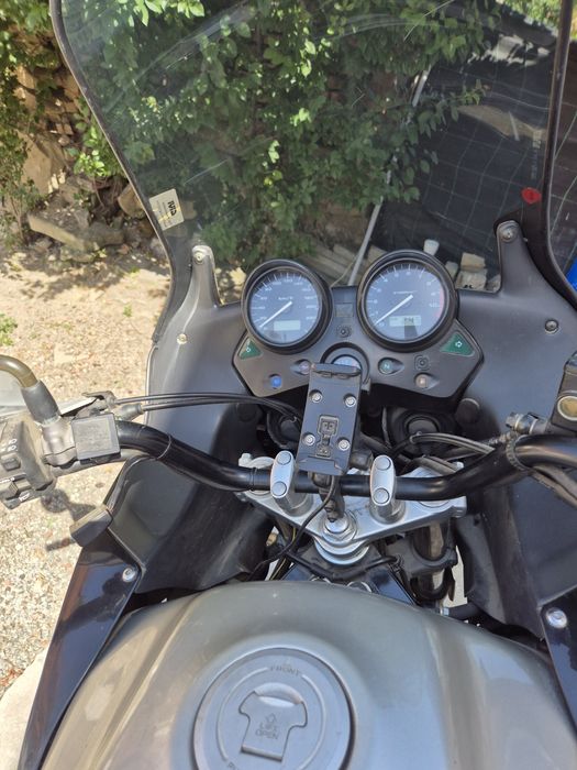 Vând honda motor 1000 adus recent din germania dețin acte carte si tal