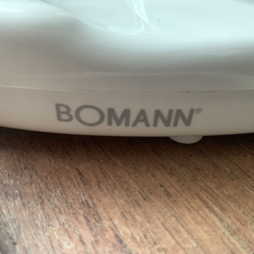 Уред за приготвяне на хот-дог и яйца BOMANN HDM 462