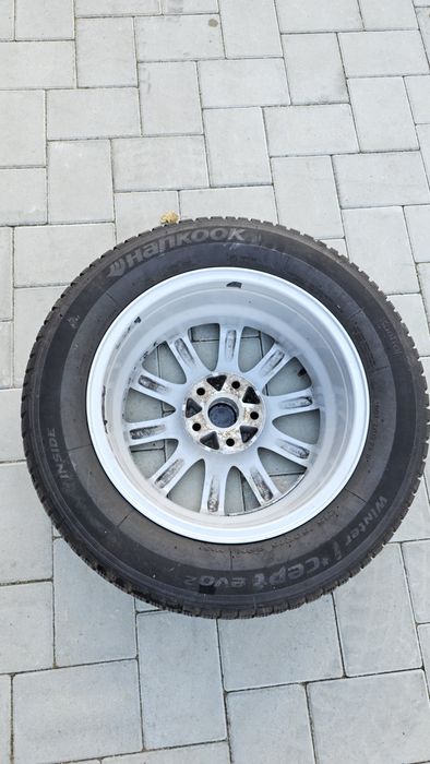 Anvelope Hankook Iarnă 215/60/r16 99H