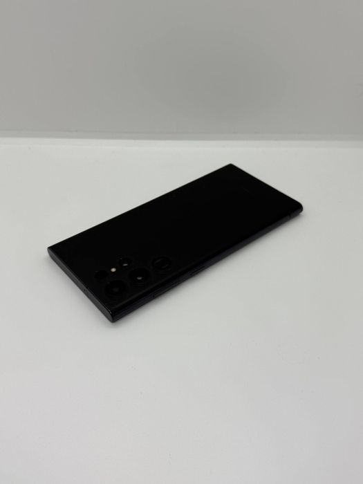 Samsung S22 ultra sotiladi dastavka bor bepul