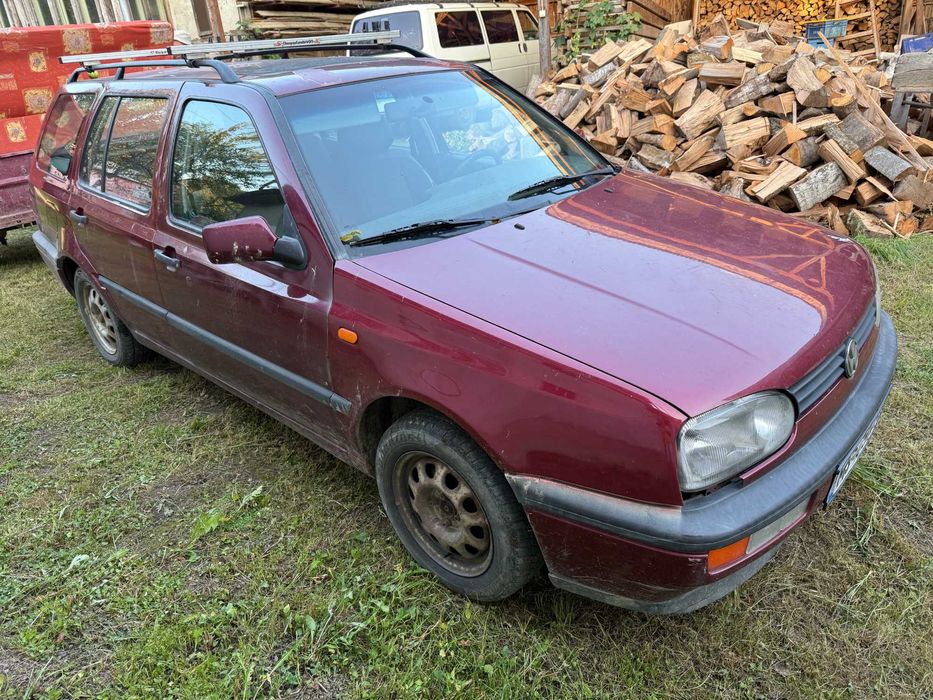 Vând Volkswagen Golf 3