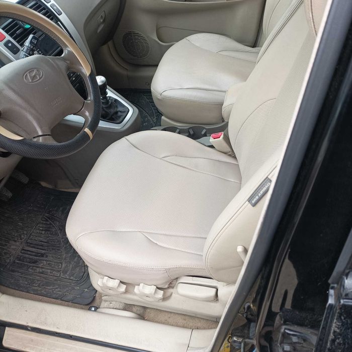 HYUNDAI Tucson 4WD 2007 2.0CRDi 140 CP E4 6 trepte 4x4 Clima Piele