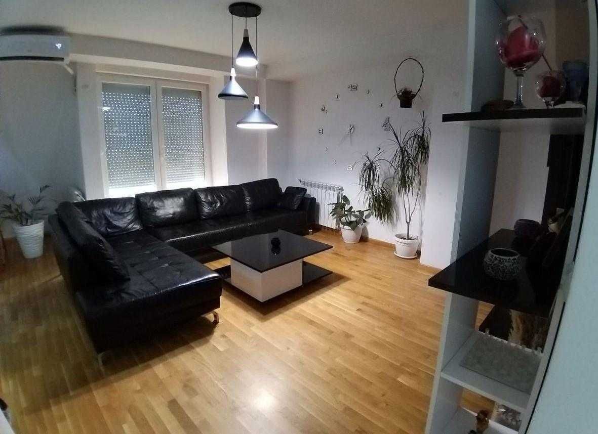 Дава се под наем Двустаен апартамент в Бургас, Лазур - 54 кв.м за 204 € - Снимка #7