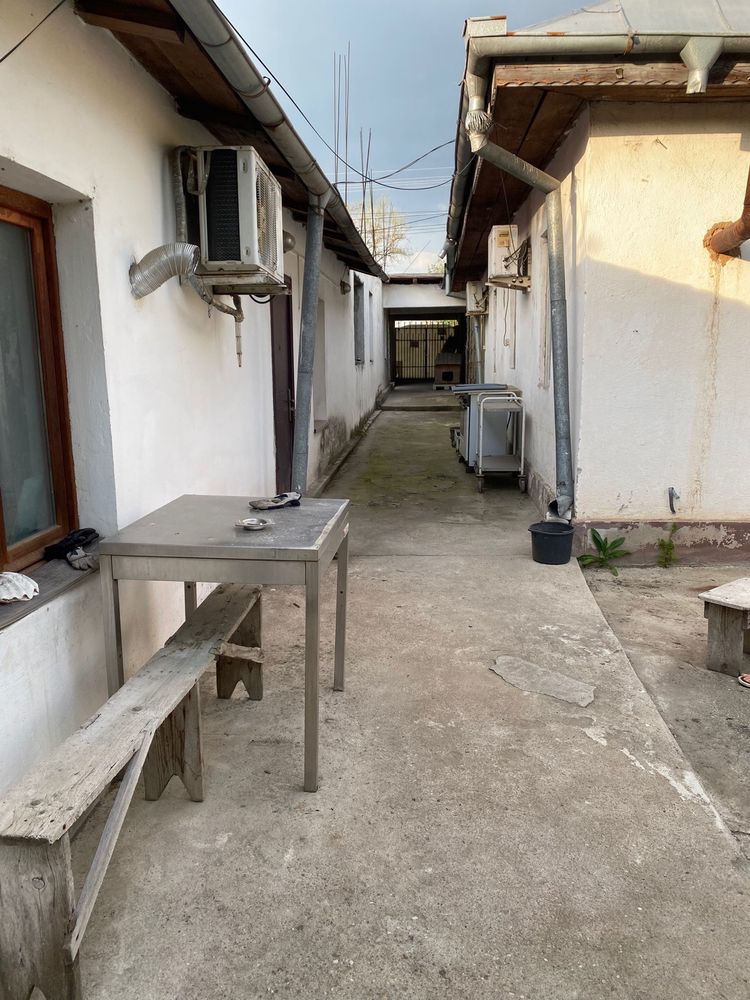 Ocazie! Casă cu teren generos și potențial de extindere – Iepurești