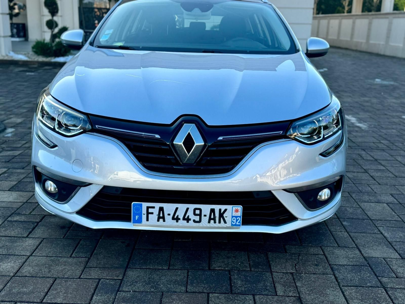 Renault Mégane 1,5 auto pentru pretențioși!