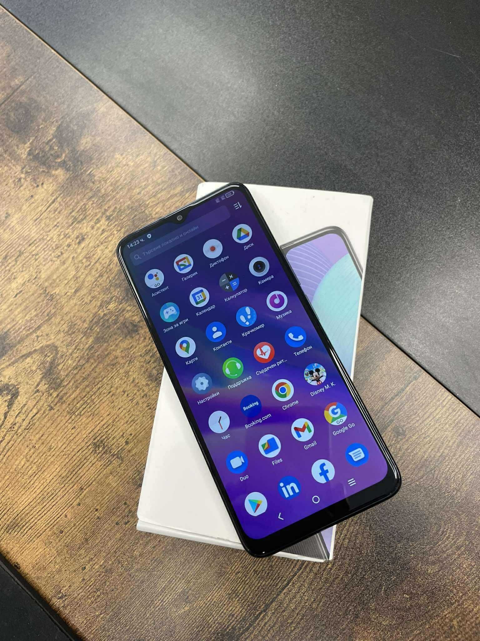 Продавам телефон TCL 405