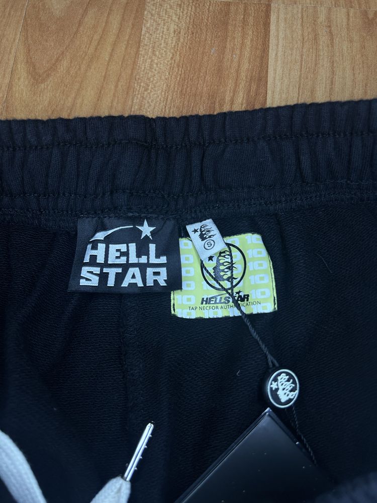 Pantaloni Scurti Hellstar modele diferite