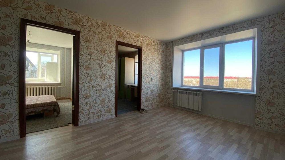 Продам четырехкомнатную квартиру.