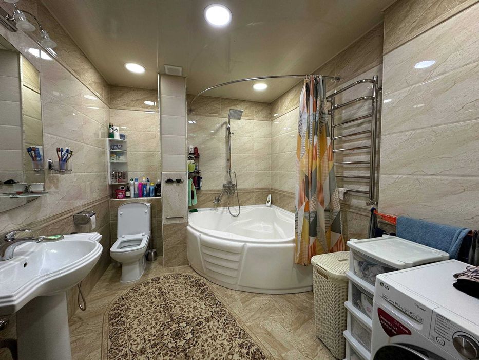 Продаётся 3-комнатная квартира в Юнусабадском м. Шахристан, Корзинка