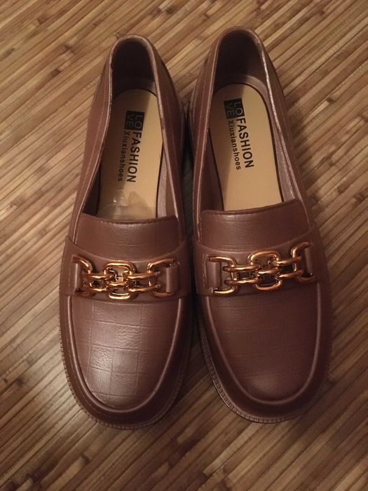 Женские лоферы 37 р