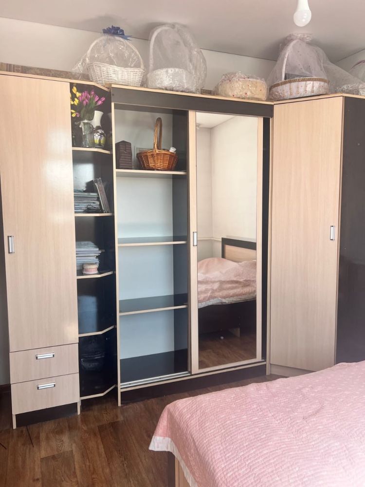 Продам шкаф в хорошем сост