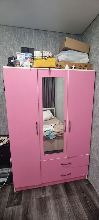 Продам не большой шифоньер