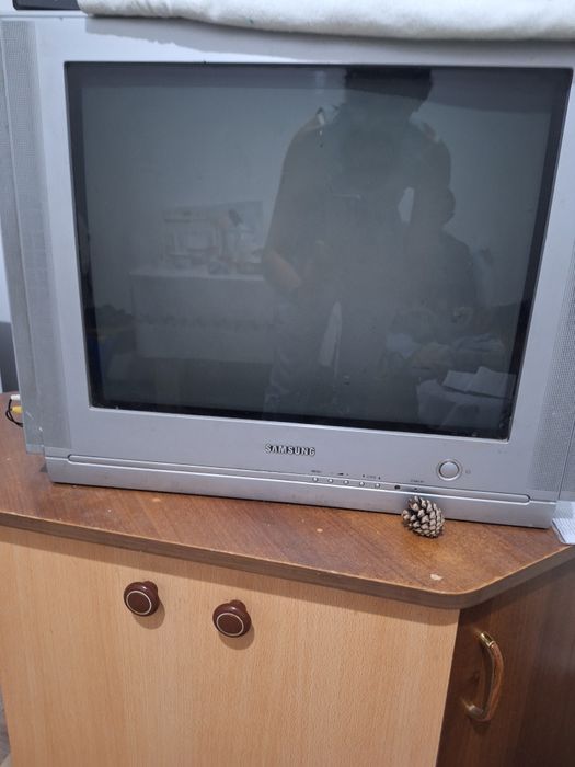 Телевизор старого образца