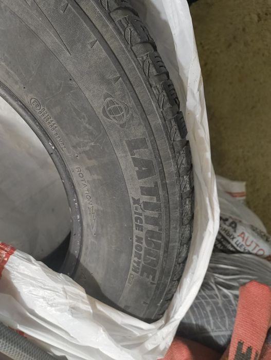 Продам покрышки зимные