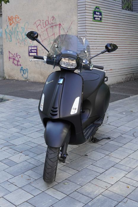 Vând scuter Vespa Sprint 125 cc ABS