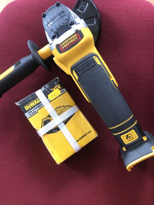 DeWalt  DCG405 18V,nou