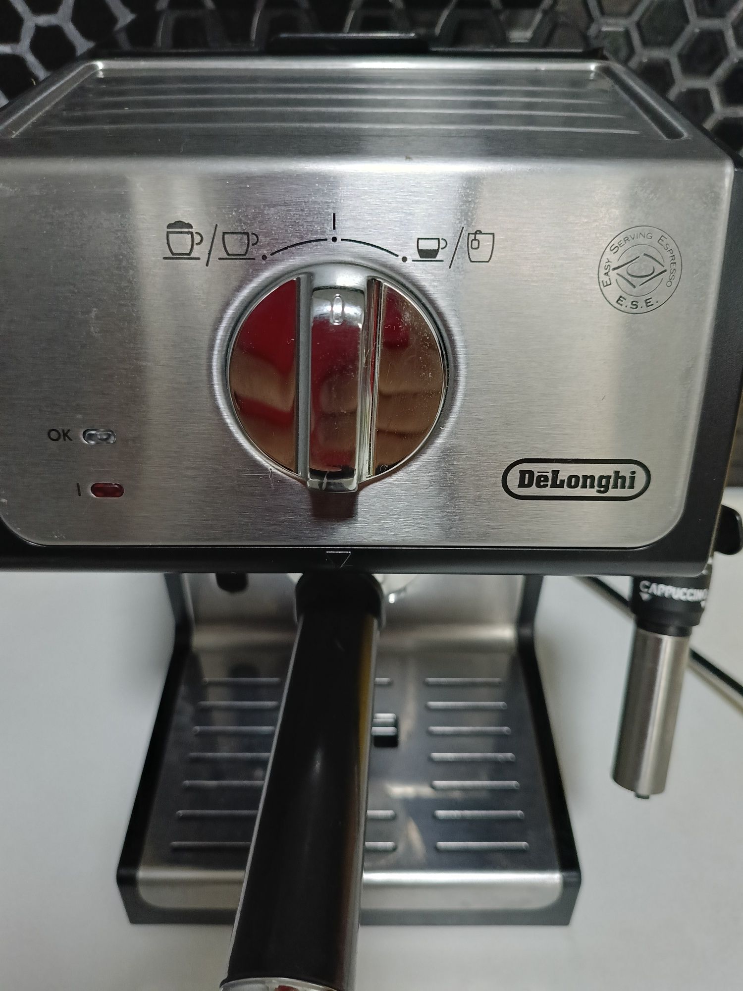 Продам кофемашину Delonghi