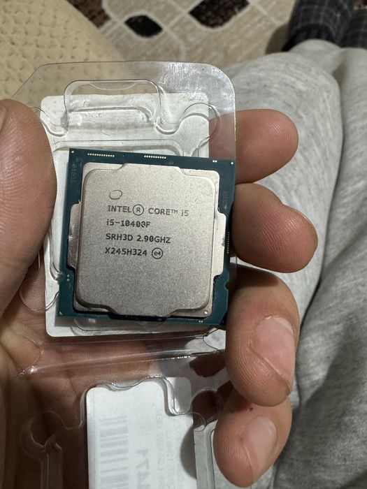 Процессор Intel I5-10400F, материнка Gigabyte H510M H