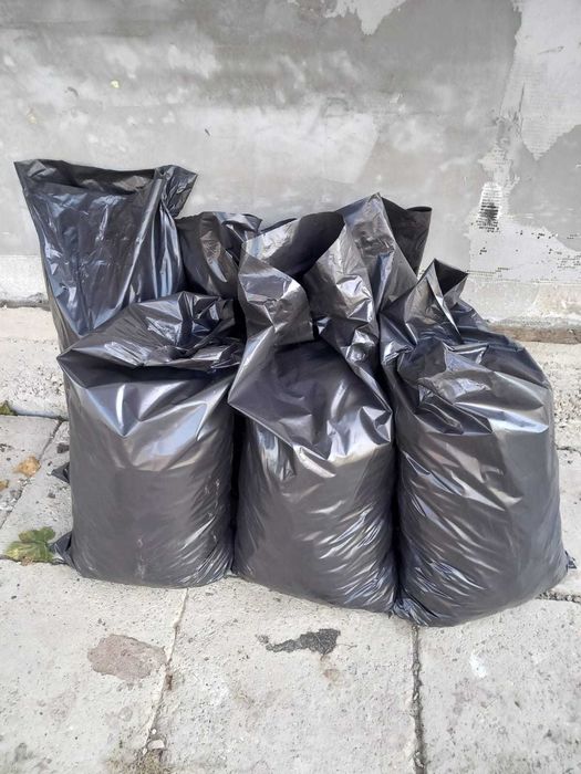 Vand sau dau la schimb struguri pe porumb