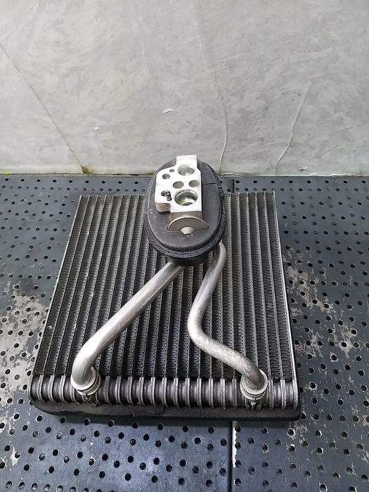 Radiator calorifer clima bord vw golf 5 1k
