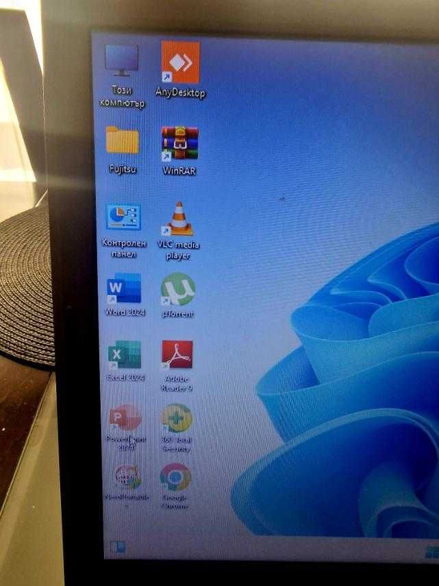 Fujitsu Lifebook AH512 SSD 240 GB 4GB RAM Отличен