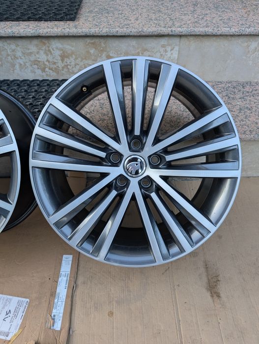 Jante ORIGINALE Skoda R19 Kodiaq Karoq Superb NS7 Sirius 565601025