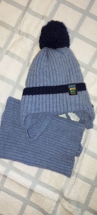 Продам шапку+шарф