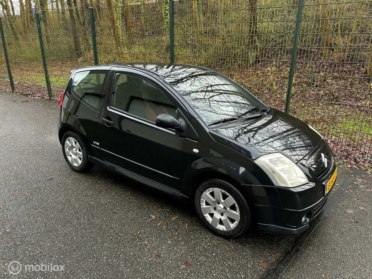 Citroen c2 1.4i vtr 2 броя на части