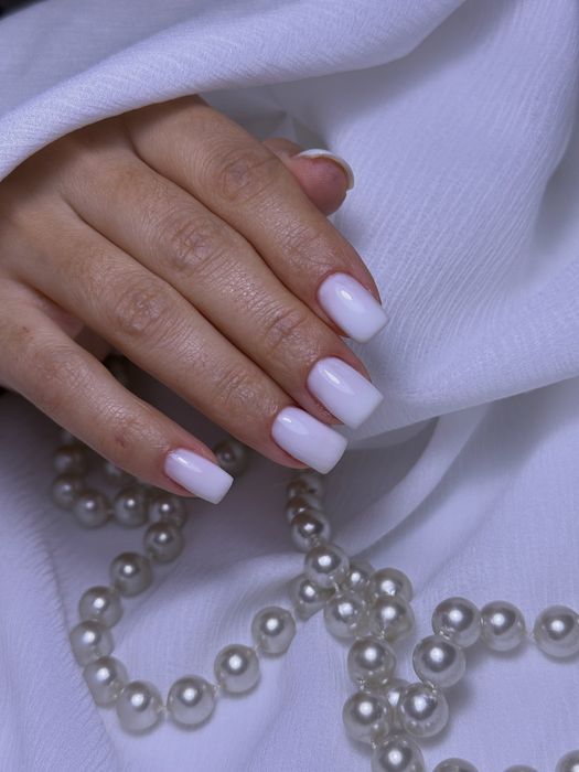 Aplic unghii cu gel