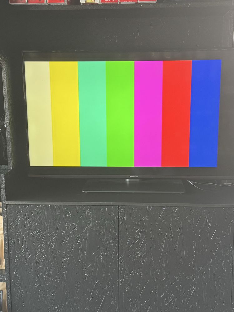 Телевизор Panasonic 43”