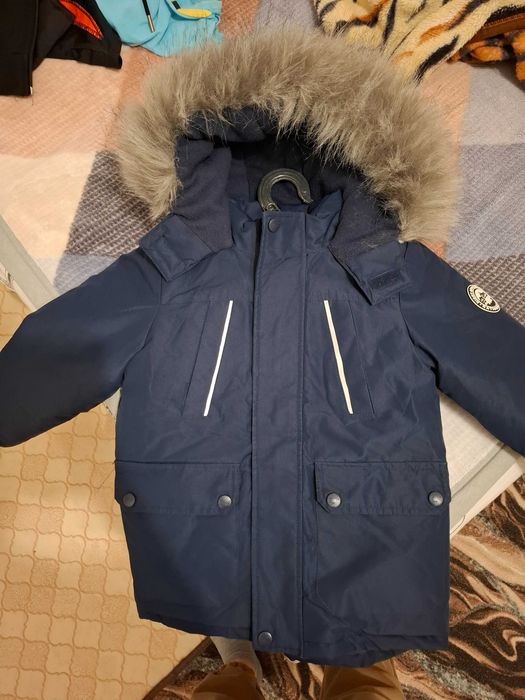 Продам зимнюю куртку для мальчика