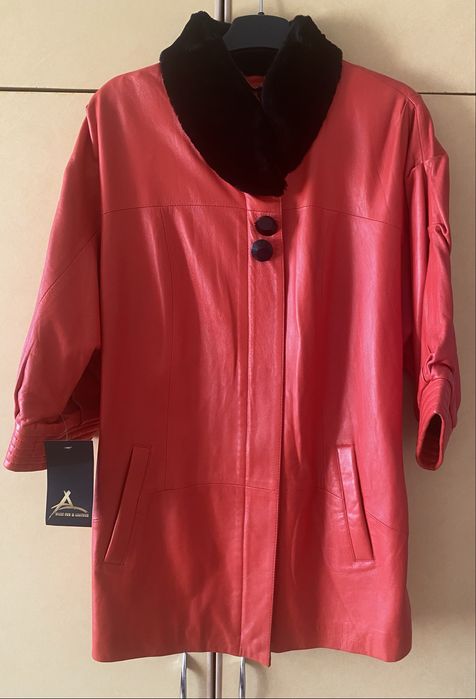 Куртка кожаная, женская