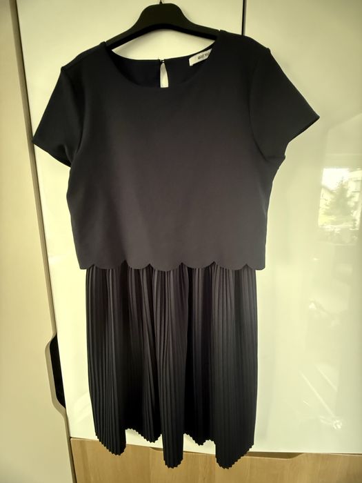 Тъмносиня рокля от About You