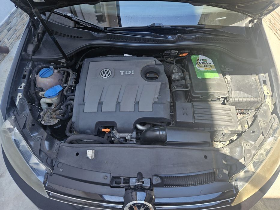 Volkswagen Golf 6 1.6 TDI DSG 2012